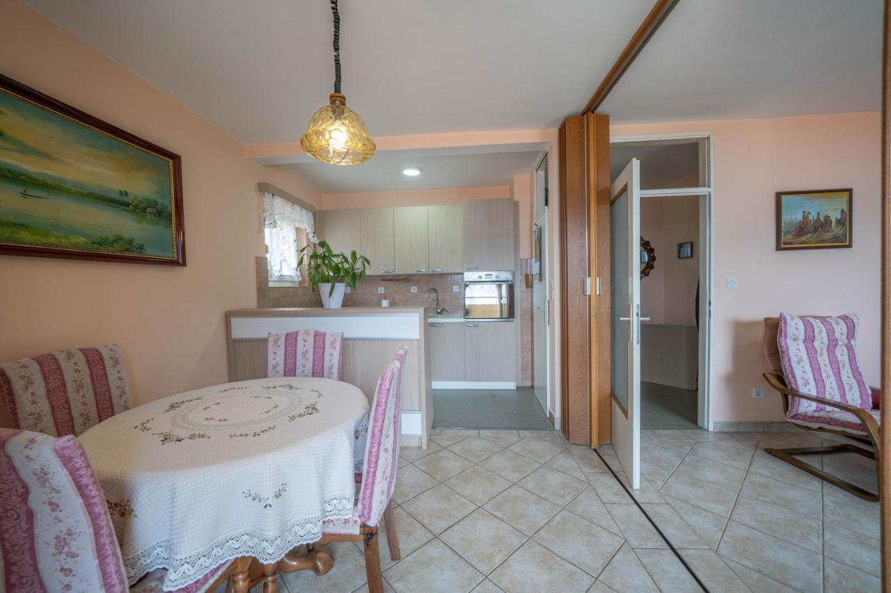 Seaside Serenity: 2-Bedroom Apartment With Boka Bay View Kotor Bagian luar foto
